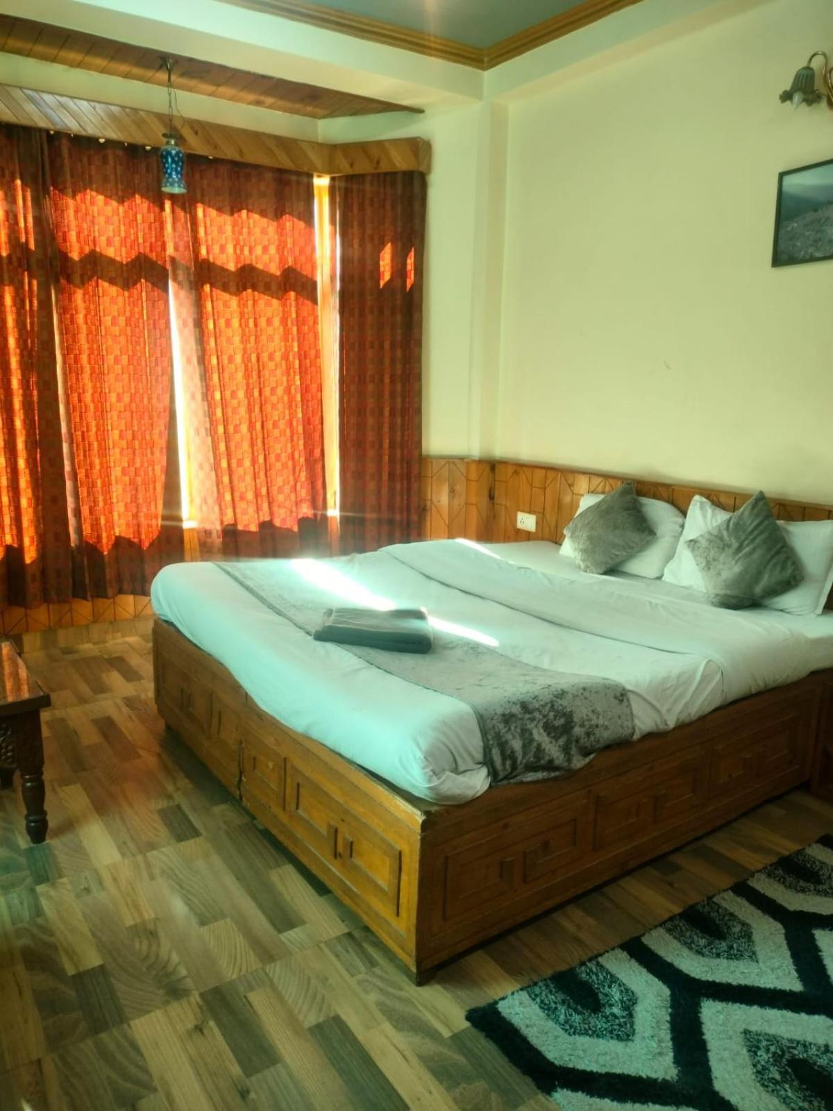 Govind Royal Stay Manali  Exterior photo